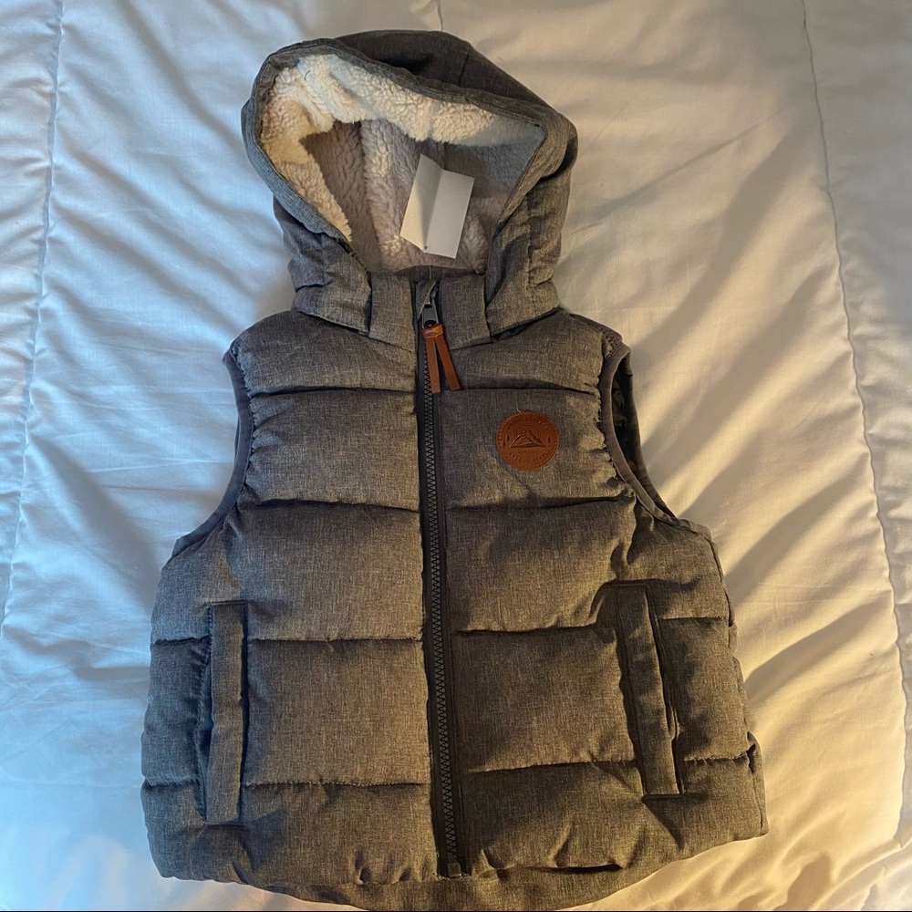 H&M boys puffer vest - 3/4T